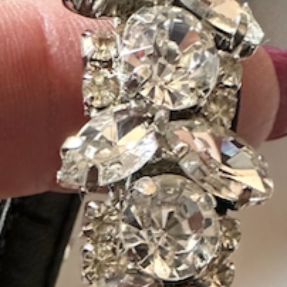 Journee Collection Connor Women's Dress Wedges - Picture 5 of 9